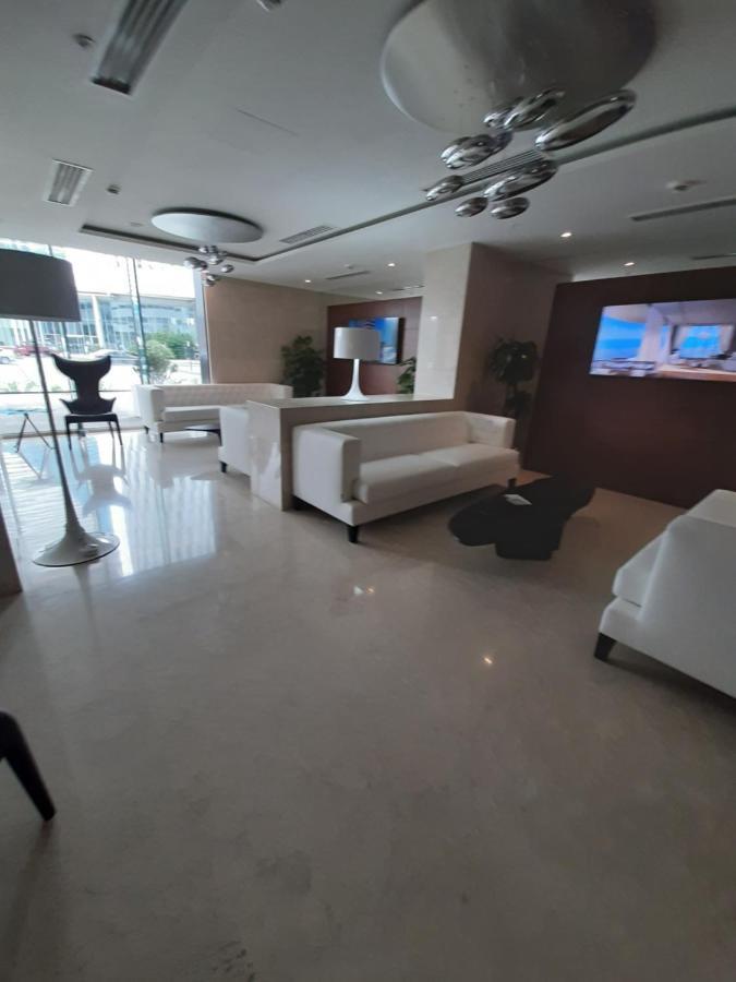 Luxury Apartments With Sea View Batumi Luaran gambar