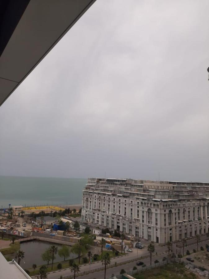 Luxury Apartments With Sea View Batumi Luaran gambar